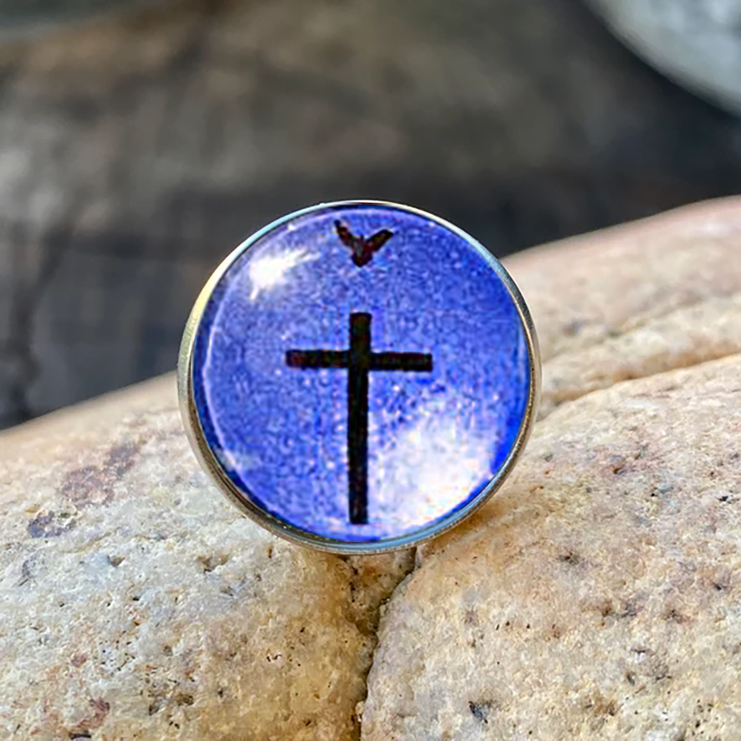 DOVE AND CROSS-BLUE-LAPEL/HAT PIN