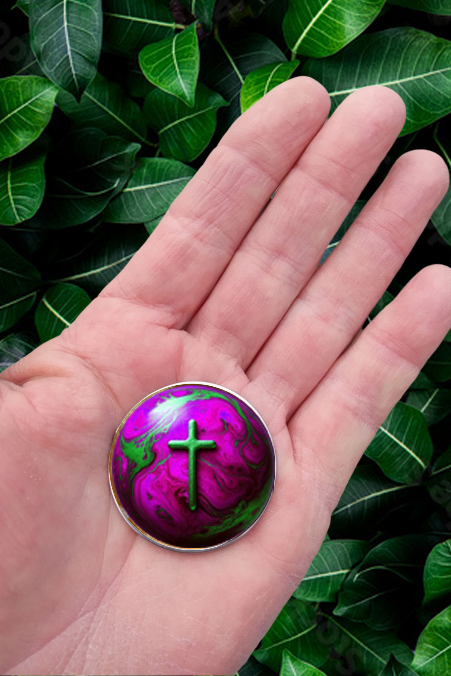 WORLD AND CROSS-PINK-POCKET PEBBLE