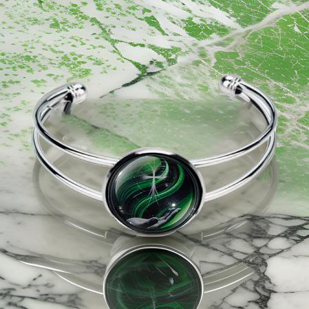 CROSS IN HAND-GREEN BRACELET