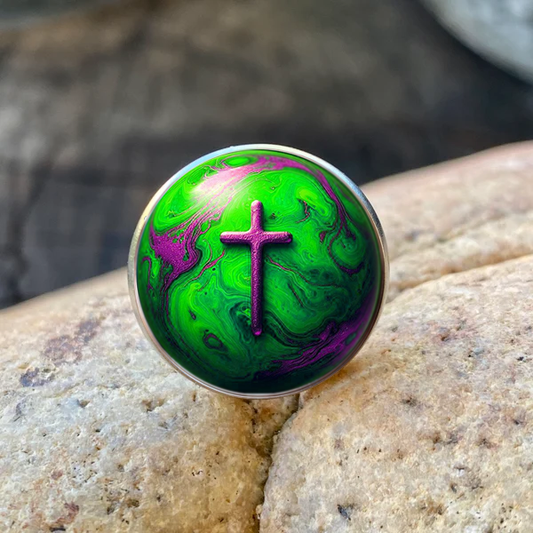 WORLD AND CROSS-GREEN-LAPEL/HAT PIN