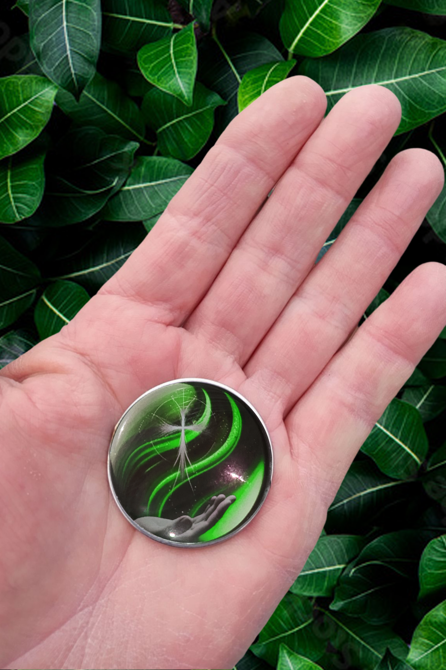 CROSS IN HAND-GREEN-POCKET PEBBLE